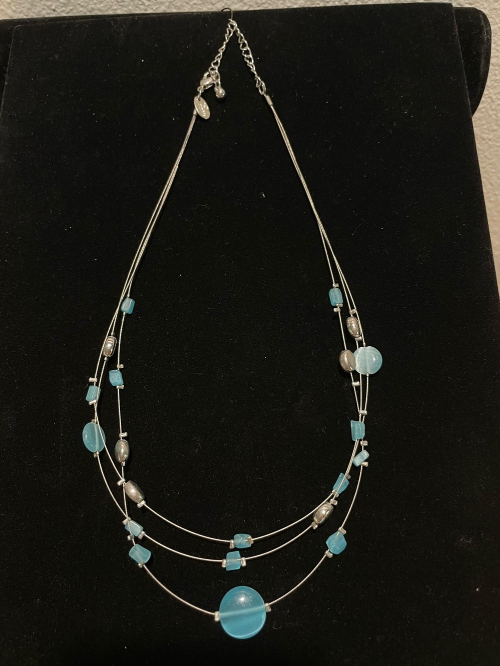 ❤️🔥3/$27❤️🔥Lia Sophia Vintage Necklace - Beaded - Aqua/Silver